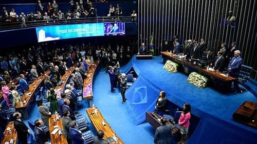 Novo presidente da bancada evangélica vira alvo no STF