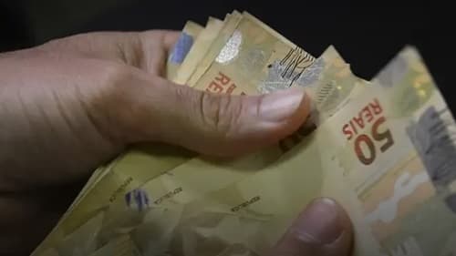 Salário mínimo de 2025 deve ser de R$ 1.524, projeta XP