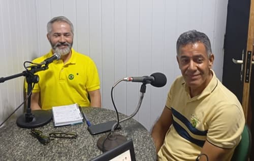 Elísio do Coal e Yalu Tinoco reforçam compromisso com Ibirataia em Entrevista ao Vivo