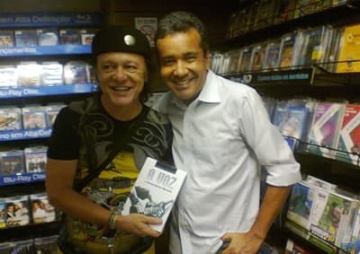Armandinho Macêdo: Uma Homenagem à Alma Musical da Bahia pelo Escritor Achel Tinôco