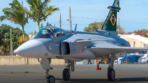 Caça Gripen F-39E da FAB Alcança Marcos Importantes Rumo à Plena Capacidade Operacional