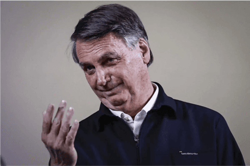 Bolsonaro critica elogios do Presidente do PL a Lula: 'Declarações Absurdas
