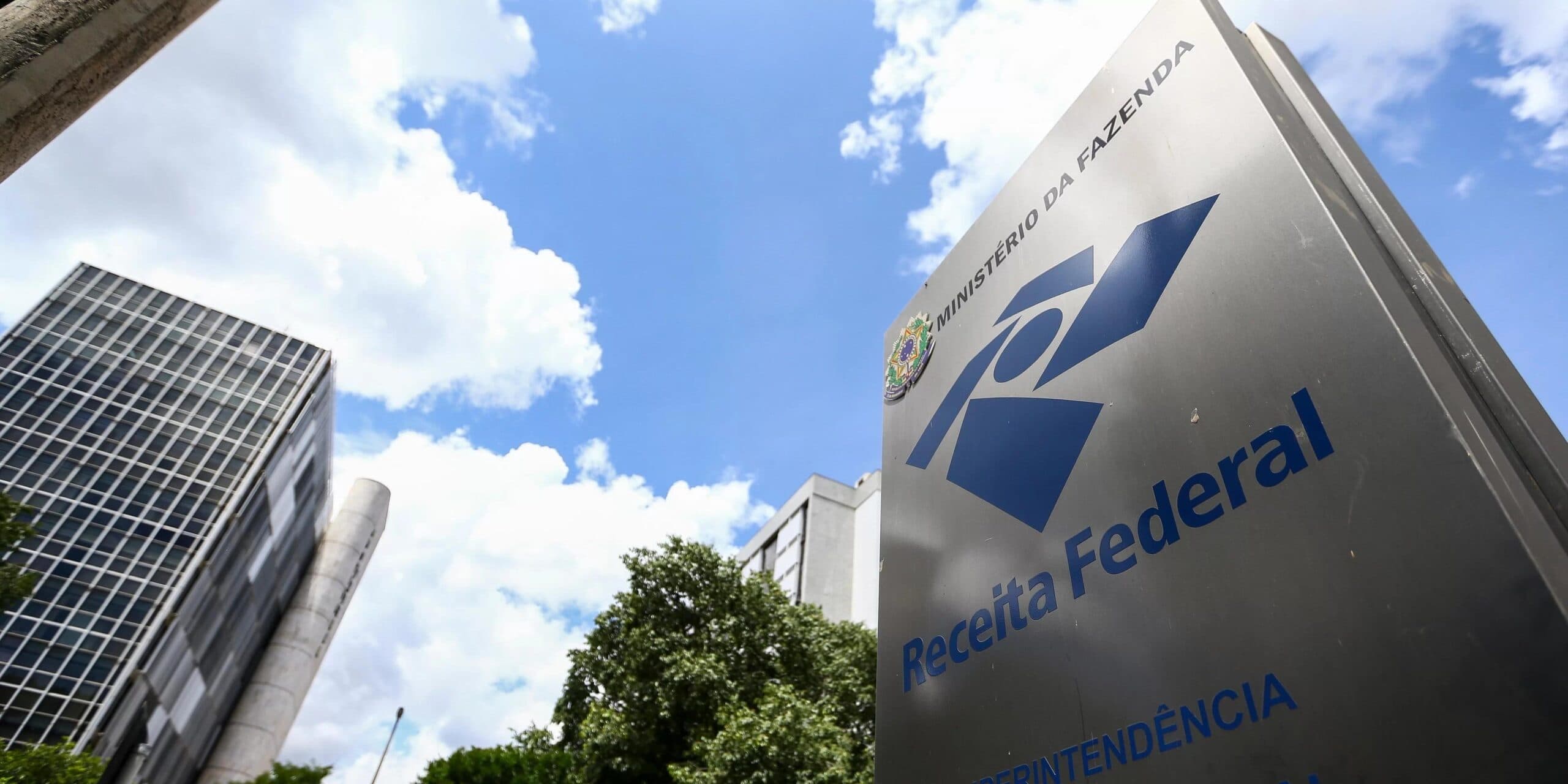 Receita faz pagamento de lote extra de restituição de Imposto de Renda nesta sexta