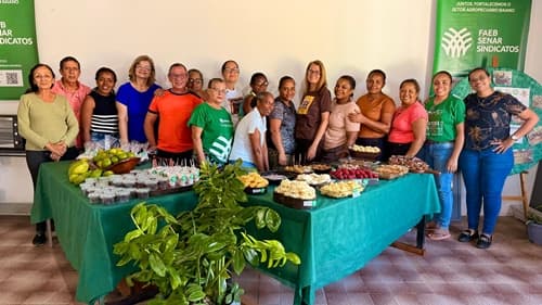 Sindicato dos Produtores Rurais de Ibirataia promove curso de doces artesanais