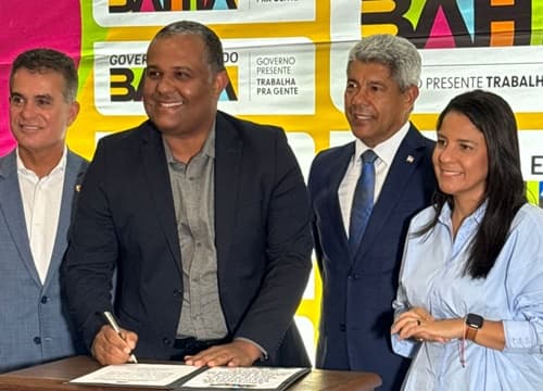 Ibirataia: Gestão Sandro Futuca garante climatização de três escolas municipais em parceria com o Governo do Estado