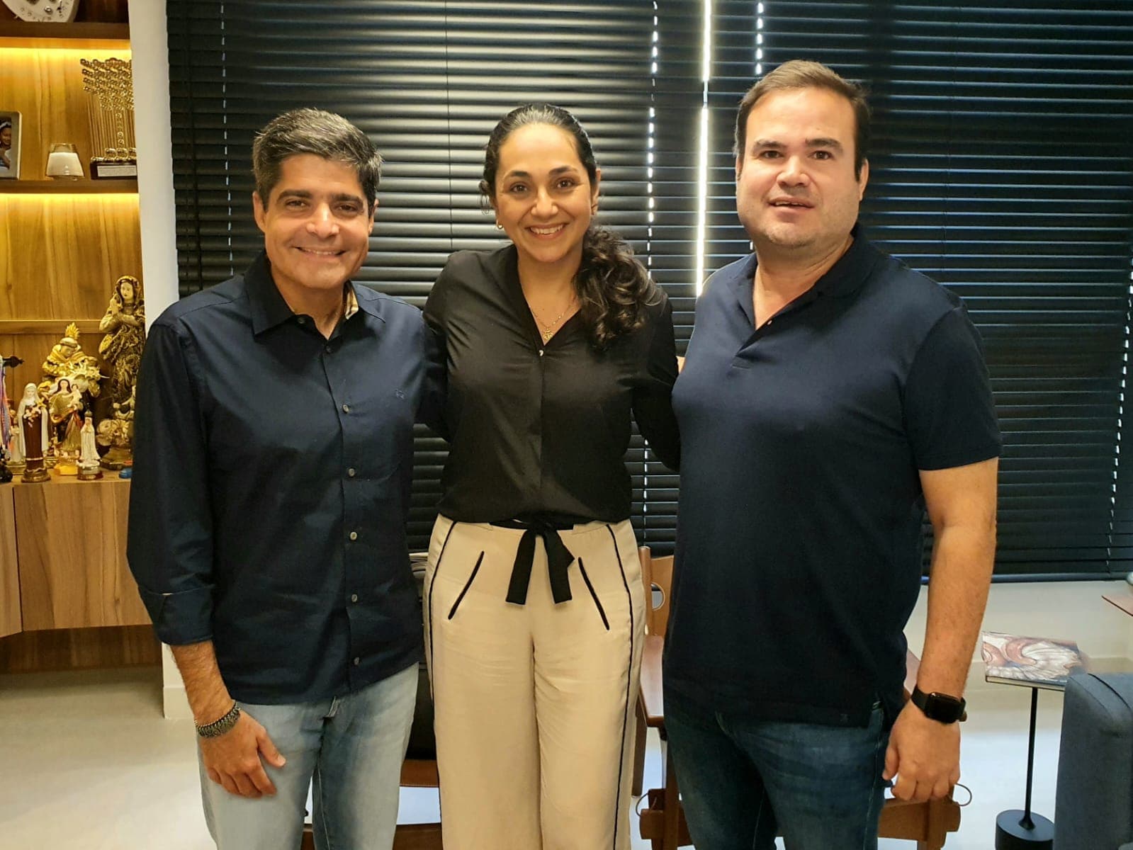 ACM Neto e Cacá Leão recebem apoio de prefeita de Cotegipe, do PP