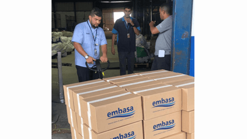 Embasa envia mais de 40 mil copos de água para vítimas das enchentes no Rio Grande do Sul