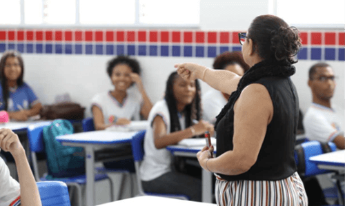 Bahia regulamenta novo abono do Fundef para professores; veja quem tem direito