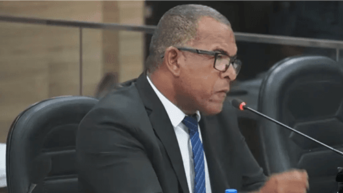 Vereador de Brumado gera polêmica ao dizer que salário de R$ 13 mil não é suficiente para “fazer uma feira”