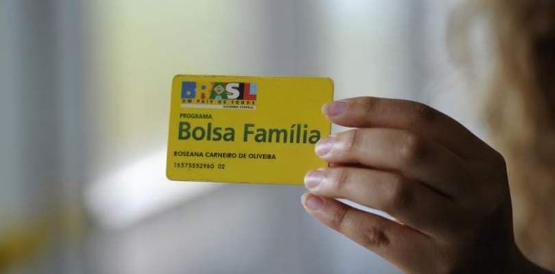 Novo Bolsa Família terá vale-creche e benefício para atleta e estudante de destaque