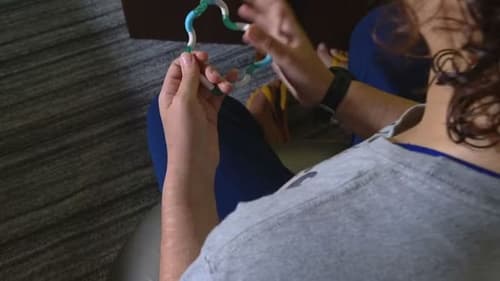 Mulher autista denuncia estupro após aceitar carona durante crise