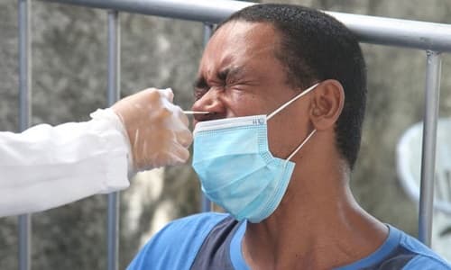 Alerta de Covid-19 com mais de 1.800 na Bahia às Vésperas do Carnaval