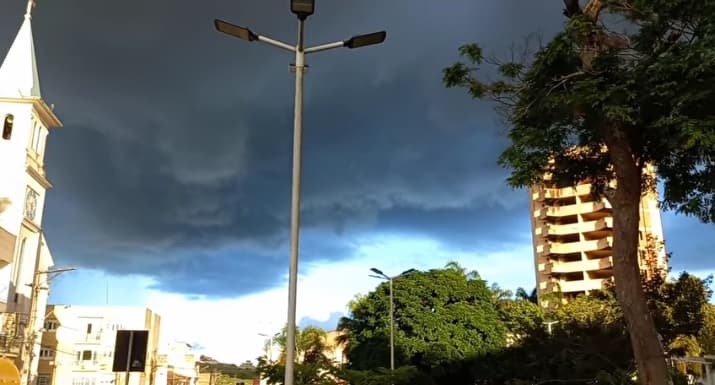 Chuvas intensas na Bahia deverão atingir região de Ipiaú, alerta Instituto Nacional de Meteorologia