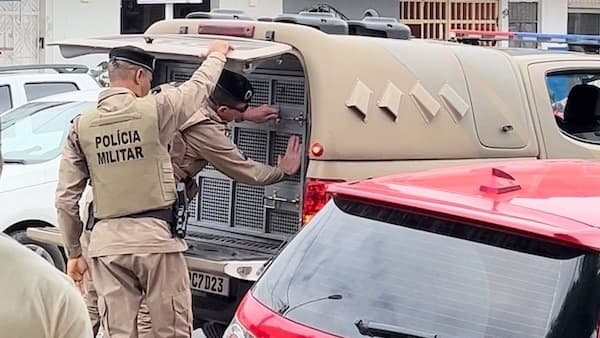 Eleições em Ipiaú: Manhã tranquila, mas Crime Eleitoral é flagrado na Avenida Getúlio Vargas