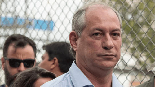 Ciro Gomes desiste da Presidência e confirma pré-candidatura ao Governo do Ceará
