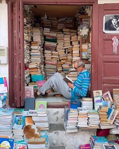 O Vendedor de Livros de Rabat: Mohamed Aziz, o Guardião Literário
