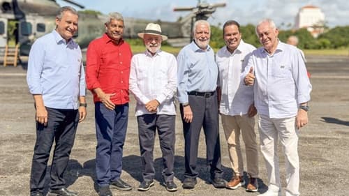 Lula cumpre agenda em Camaçari com entregas do Minha Casa Minha Vida e visita à FAFEN