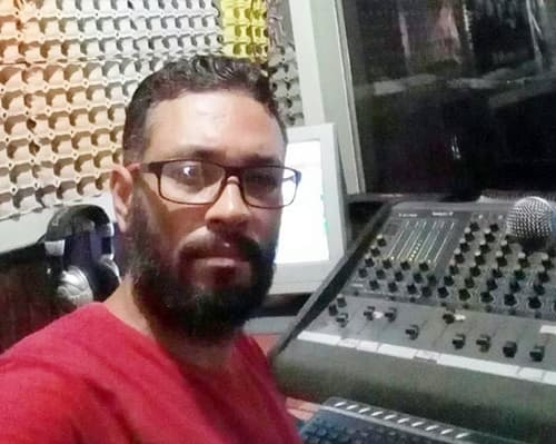 Morre aos 41 anos o locutor ibirataense Sandro Massaranduba "Uma das vozes mais marcantes de Ibirataia"
