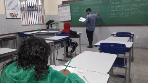 Educação no Brasil tem queda de matrículas em 2024 e não atinge metas do PNE