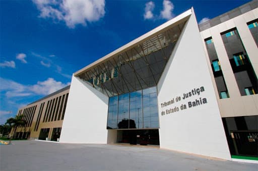 Eletricista morre eletrocutado durante serviço na sede do Tribunal de Justiça da Bahia