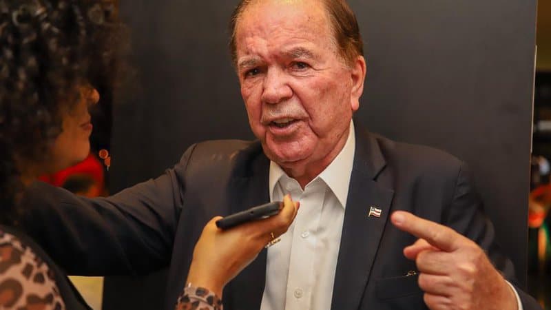 João Leão cogita disputar governo da Bahia nas eleições de 2026