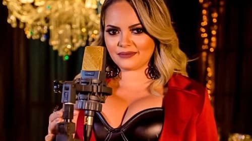 Cantora Dani Li morre aos 35 anos após procedimento estético
