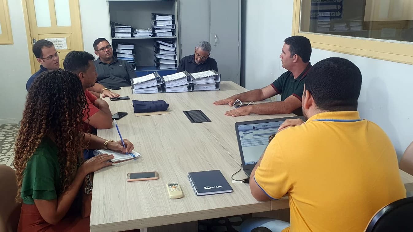 Vice-prefeito Juca Muniz se reúne com Secretário de Cultura e Turismo e representantes da AMEI – Associação de Ministros Evangélicos de Ibirataia