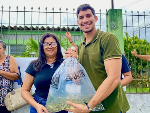 Ibirataia:  Secretaria de Agricultura distribui 25 Mil Alevinos para Produtores Rurais