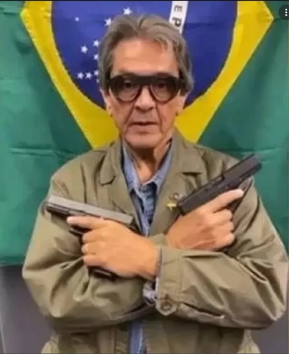 Roberto Jefferson é preso após atirar e lançar granadas contra agentes da PF.