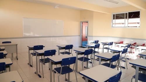 Número de professores jovens no ensino médio cai 31,1% em uma década
