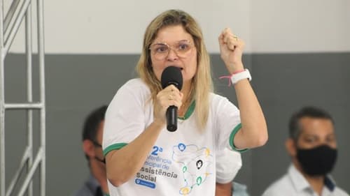 Ibirataia: Prefeita Ana Cléia revela preferência política em entrevista no Programa de Amarelinho; entenda