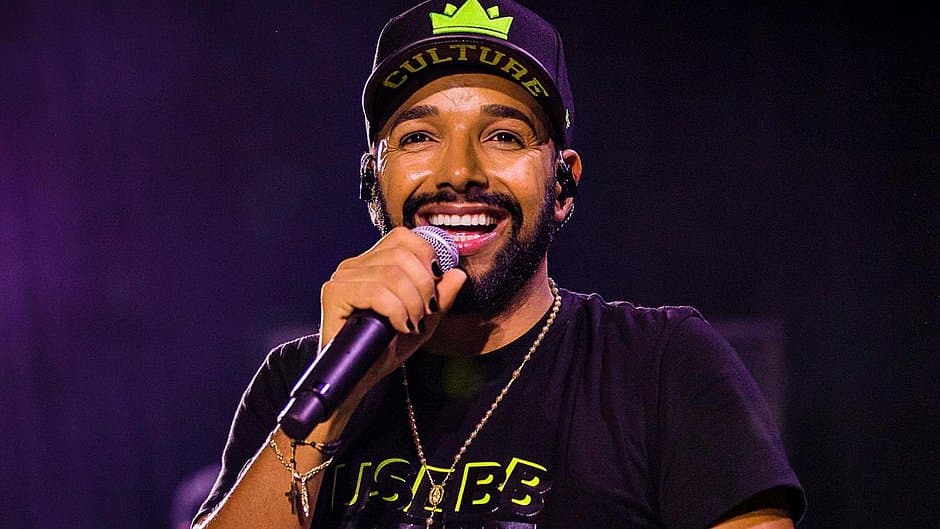 Vocalista da banda Unha Pintada é internado em UTI após sentir dores de cabeça