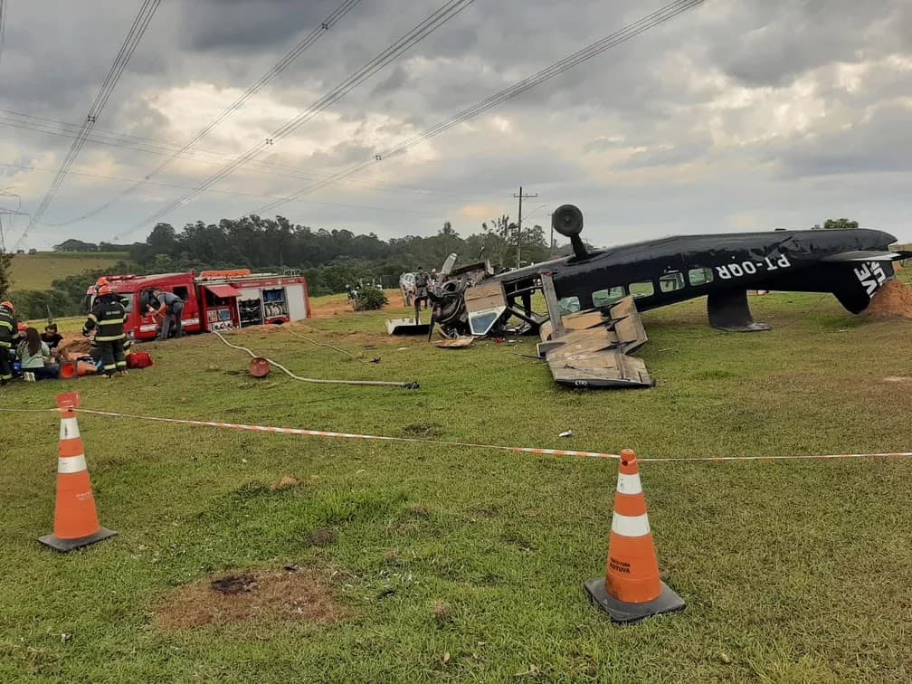 Queda de avião com paraquedistas mata 2 no interior de São Paulo