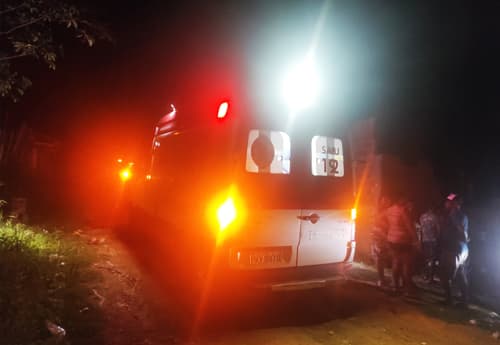 Garoto de 12 anos cai de laje de três metros de altura em Ipiaú