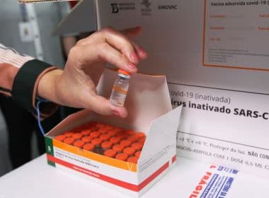 Municípios da BA notificam frascos de vacina com menos doses; Butatan diz ser 'falso'
