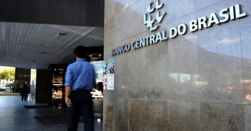 Após consultar sistema do Banco Central, empresário descobre quase R$ 2 mil esquecidos