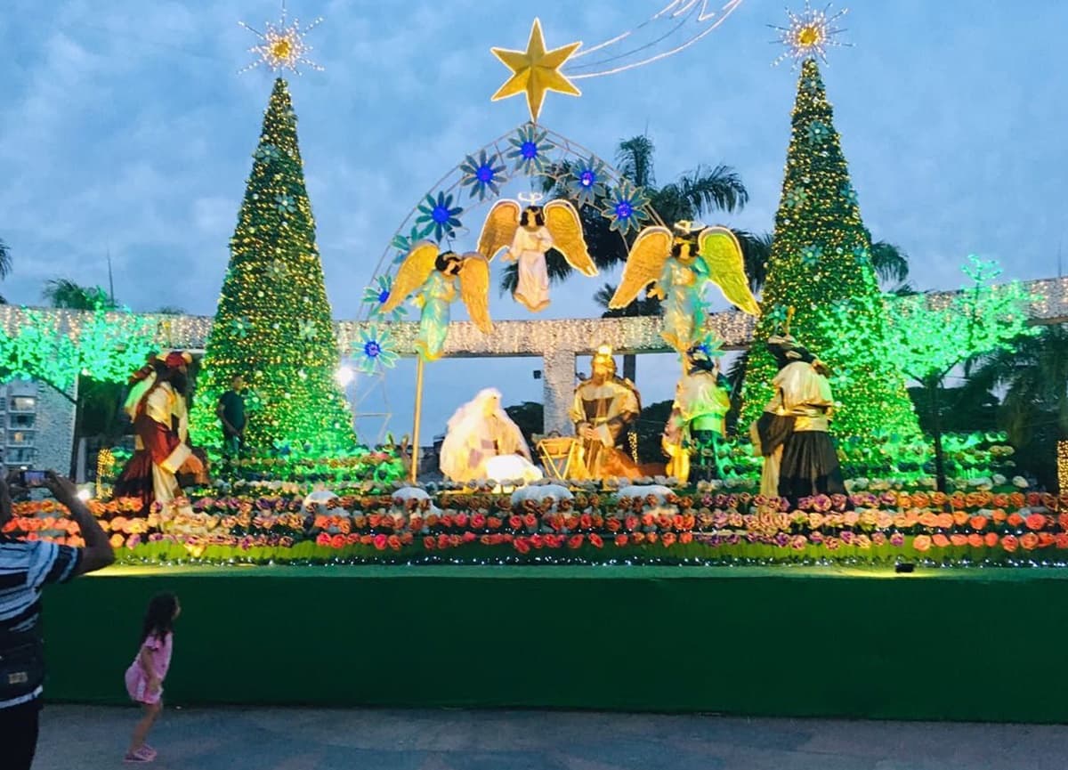 Telma Calheira entrega projeto: Decoração de Natal 2021 em Itabuna