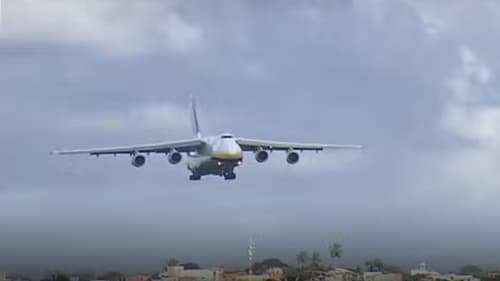 Avião da FAB tem pneu furado durante pouso e causa atrasos no Aeroporto de Salvador