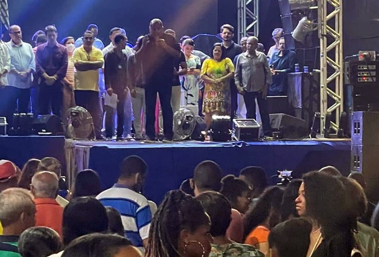 Deputado Sandro Régis participa da celebração dos 60 anos de Emancipação Política de Aiquara