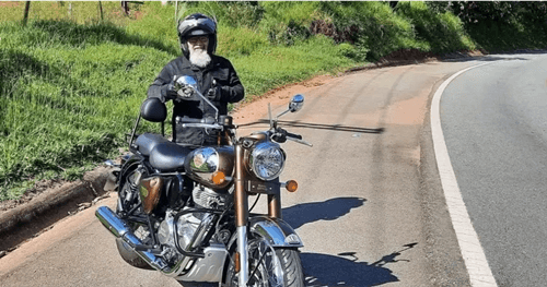 Acidente durante encontro de motociclistas no extremo sul da Bahia deixa um morto