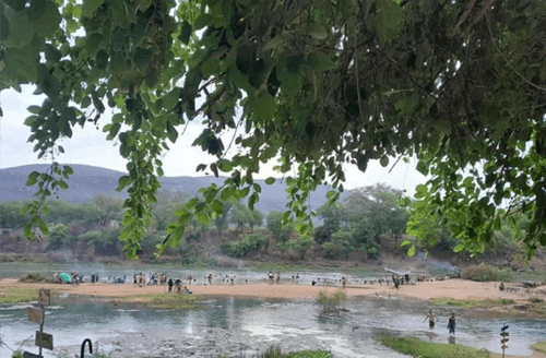 Jequié: Criança fica ferida em ataque a tiros na prainha do Curral Novo