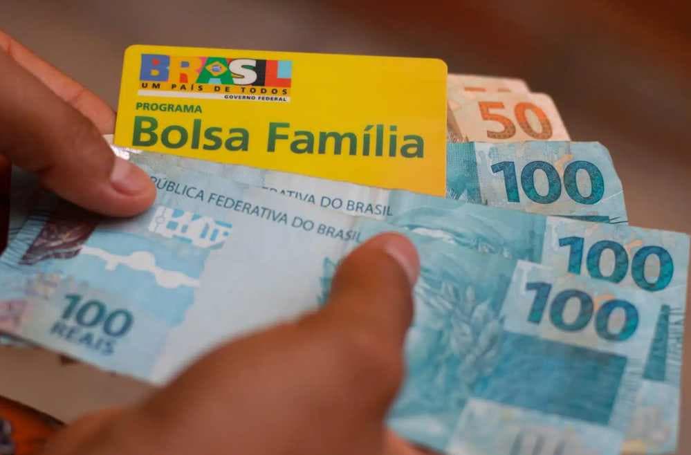 Governo Lula relança Bolsa Família com foco em infância, renda e cidadania