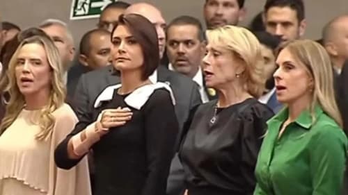 Michelle Bolsonaro e Janja participam de cerimônia do TSE marcada por interação entre autoridades