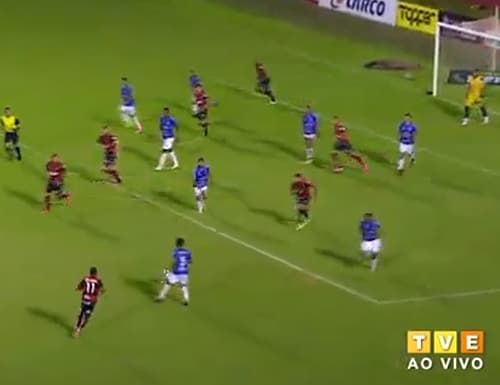 Doce Mel vence o Vitória no Barradão e deixa lanterna do Baianão