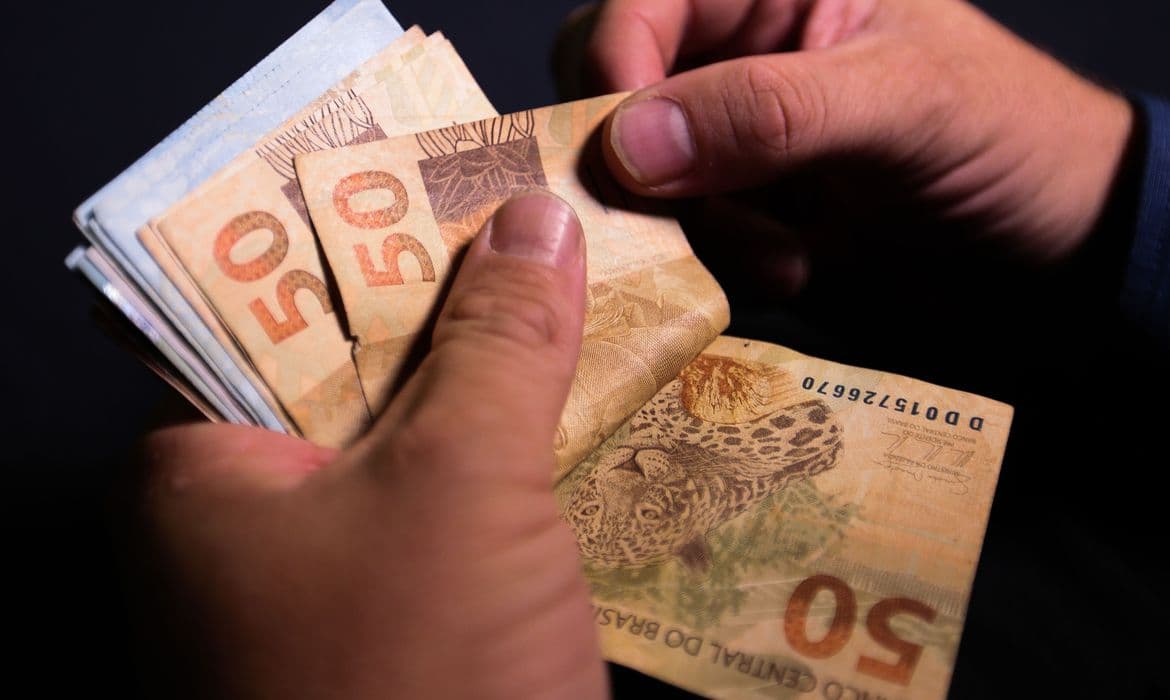 IPC-S registra inflação de 0,81% em maio, diz FGV