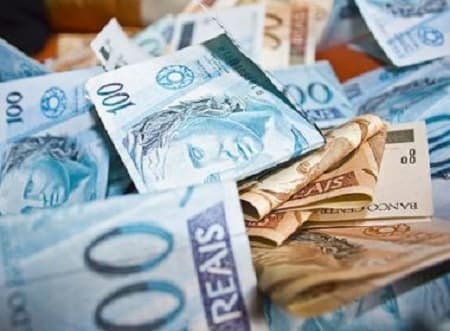 Projeção de crescimento do PIB em 2021 passa de 3,2% para 3,5%