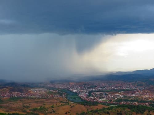 Primeira semana de 2024 deve ser chuvosa na Bahia, prevê INMET