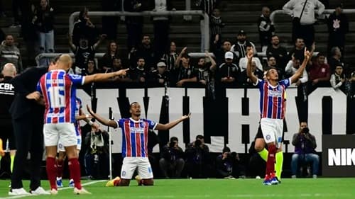 Bahia humilha o Corinthians com goleada histórica no Campeonato Brasileiro