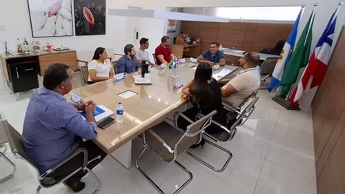 Ibirataia: Prefeito Sandro Futuca se reúne com secretários para planejamento e alinhamento das ações do município