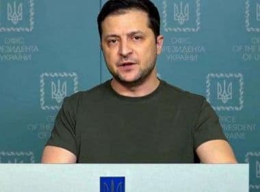 ‘400 mercenários russos chegam a Kiev para matar Zelensky’, diz jornal britânico